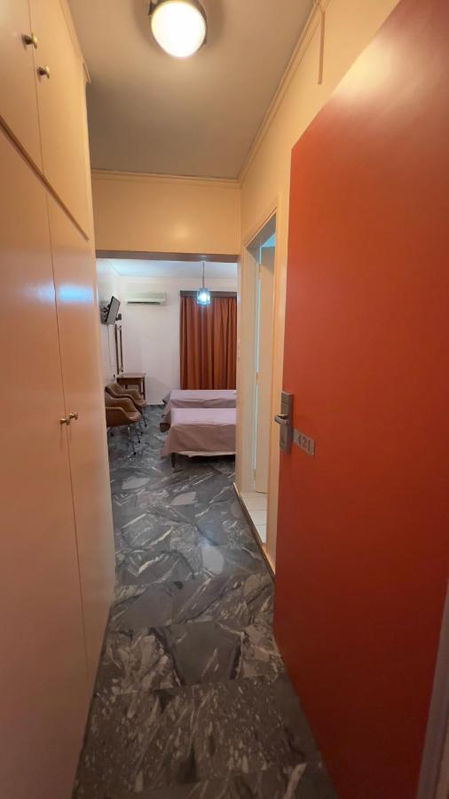 Hotel Cosmos 2*