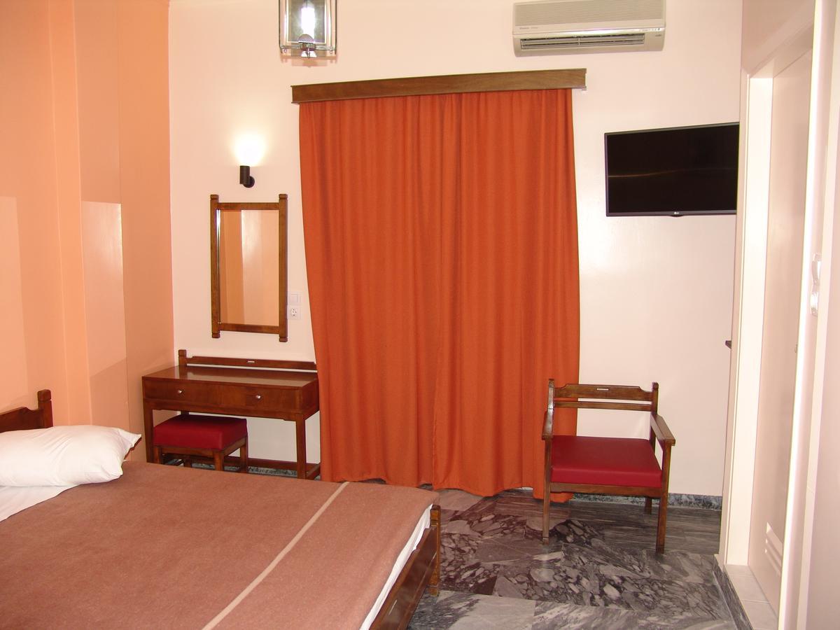 Hotel Cosmos 2*