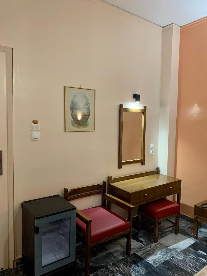 Cosmos Hotel 2*
